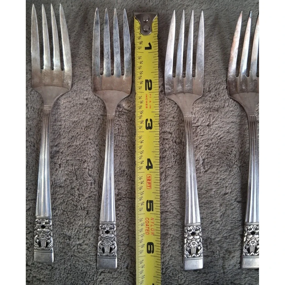 Vintage Oneida Community Coronation 1936 Silverplate Salad Forks Set of 8